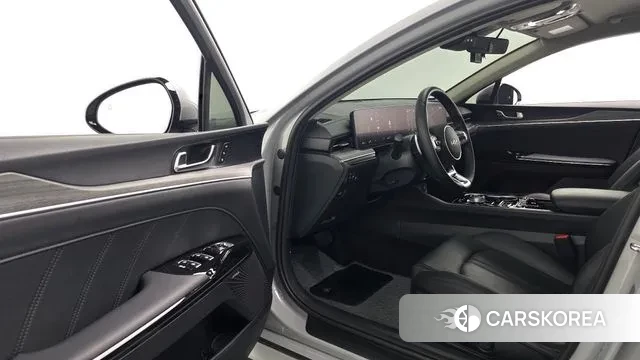 Kia The New K5 3rd generation 2024 Серебряный из Кореи, фото 2