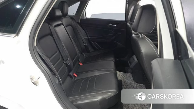 Volkswagen 7th Generation of Jetta 2022 Белый из Кореи, фото 2
