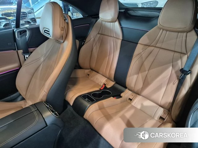 Mercedes-Benz CLE-Class C236 2026 Белый из Кореи, фото 2