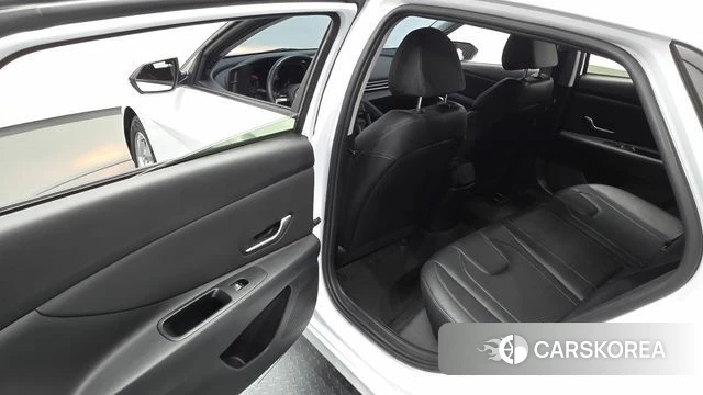 Hyundai Avante (CN7) 2021 Белый из Кореи, фото 2