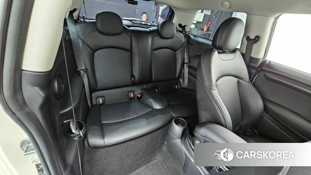 Mini Cooper 2020 Жемчужный цвет из Кореи, фото 2