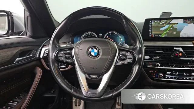 BMW 5 Series (G30) 2018 Серый из Кореи, фото 2