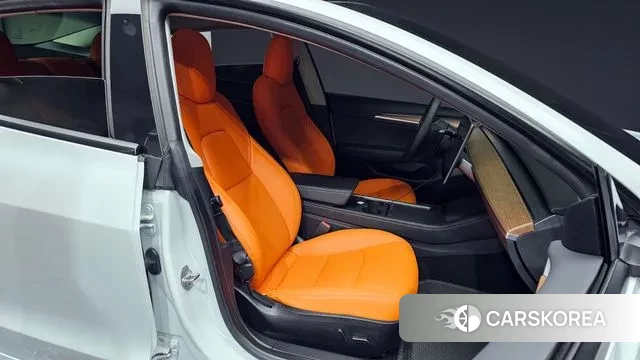 Tesla Model 3 2022 Белый из Кореи, фото 2