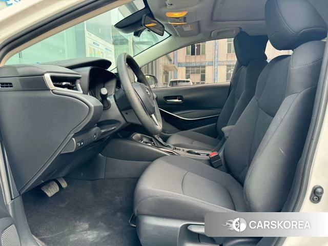 Toyota Corolla 2021 Белый из Китая, фото 2