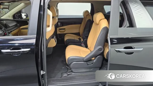 Kia Carnival 4th generation 2021 Черный из Кореи, фото 2