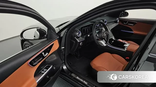 Mercedes-Benz C-Class W206 2022 Серый из Кореи, фото 2