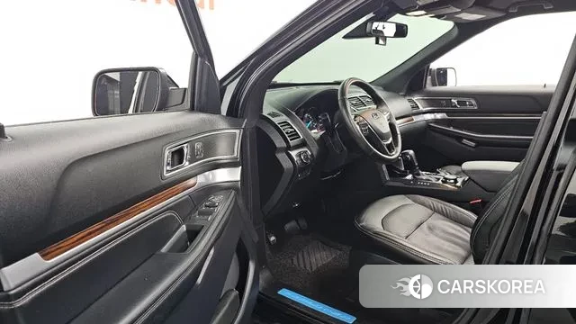 Ford Explorer 2018 Черный из Кореи, фото 2