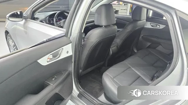 Kia The New K3 2nd generation 2022 Серый из Кореи, фото 2