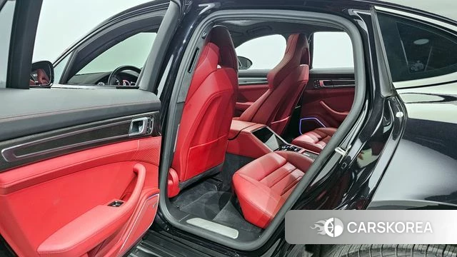 Porsche Panamera (971) 2022 Черный из Кореи, фото 2