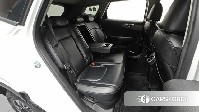 Kia Sportage 5th Generation Hybrid 2023 Белый из Кореи, фото 2