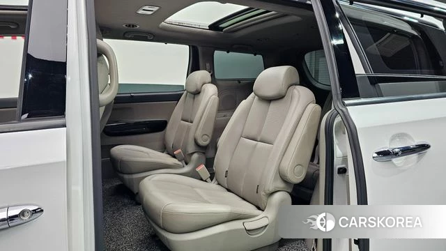 Kia The New Carnival 2018 Белый из Кореи, фото 2