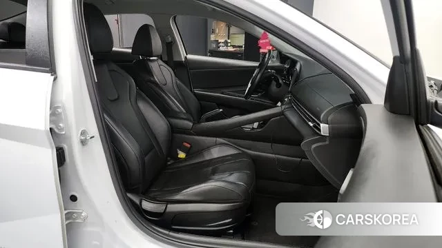 Hyundai Avante (CN7) 2021 Белый из Кореи, фото 2