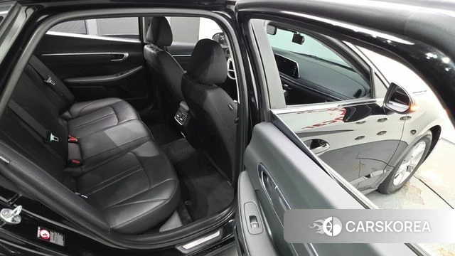 Hyundai Sonata (DN8) 2022 Черный из Кореи, фото 2