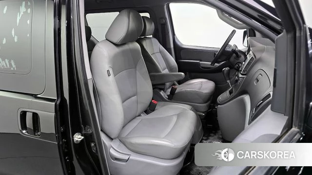 Hyundai The New Grand Starex 2019 Черный из Кореи, фото 2