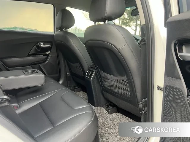 Kia Niro 2018 Белый из Кореи, фото 2