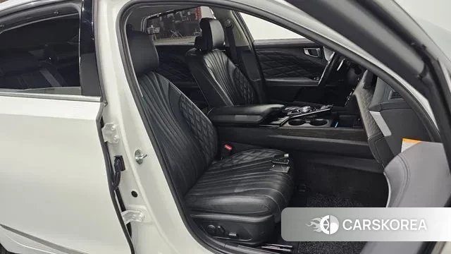 Kia K8 Hybrid 2022 Белый из Кореи, фото 2