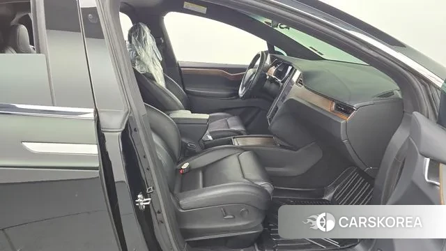 Tesla Model X 2019 Черный из Кореи, фото 2