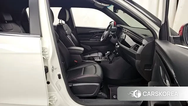 Ssangyong Beautiful Korando 2022 Белый из Кореи, фото 2