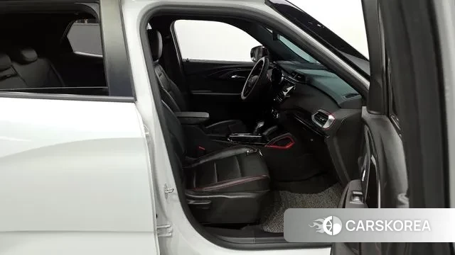 Chevrolet (GM Daewoo) Trailblazer 2021 Белый из Кореи, фото 2