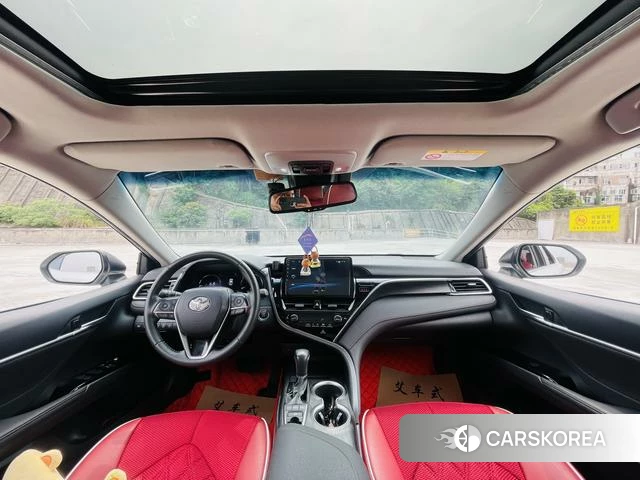 Toyota Camry 2022 Белый из Китая, фото 2