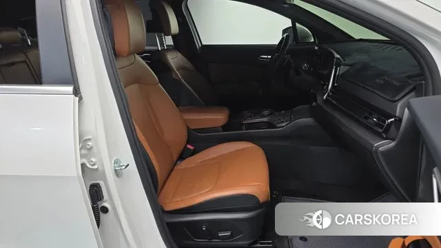 Kia Sportage 5th Generation 2023 Белый из Кореи, фото 2