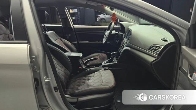 Hyundai Avante AD 2018 Серебряный из Кореи, фото 2