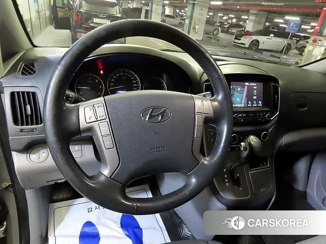 Hyundai The New Grand Starex 2019 Серебристо-серый из Кореи, фото 2