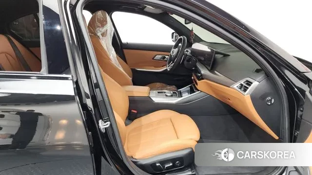 BMW 3 Series (G20) 2025 Черный из Кореи, фото 2