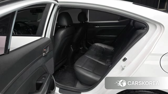 Hyundai Avante AD 2018 Белый из Кореи, фото 2