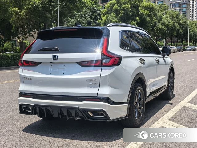 Honda CR-V 2023 Белый из Китая, фото 2