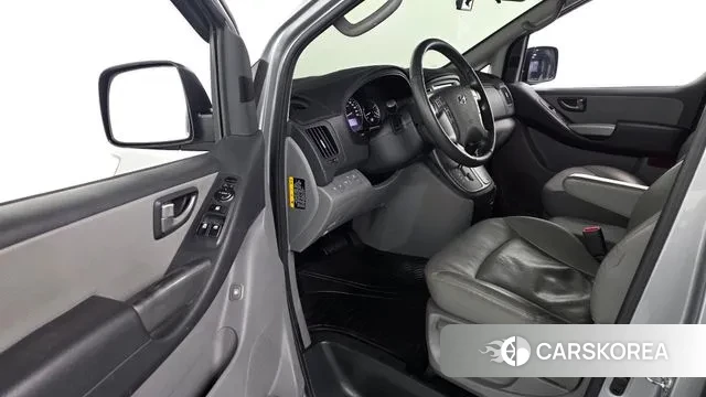 Hyundai The New Grand Starex 2020 Серебристо-серый из Кореи, фото 2