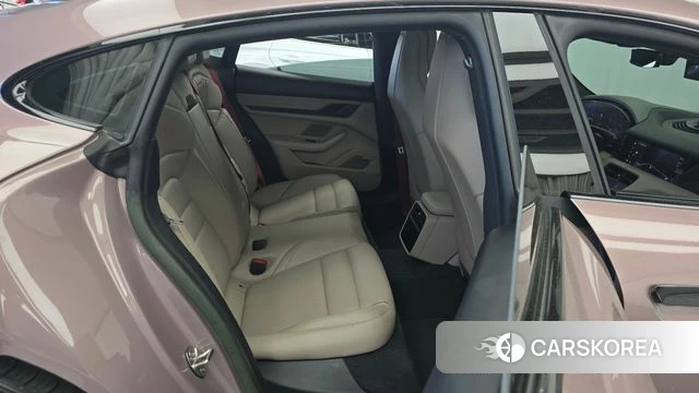 Porsche Taycan 2023 Розовый из Кореи, фото 2
