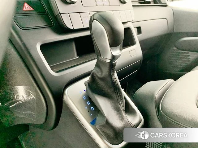 Hyundai Staria 2024 Серый из Кореи, фото 2