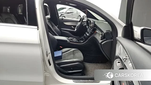 Mercedes-Benz GLC-Class X253 2019 Белый из Кореи, фото 2