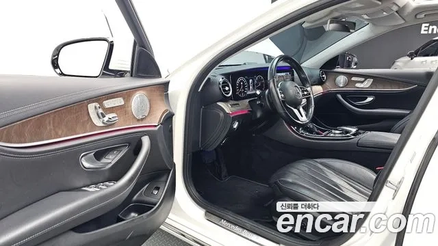 Mercedes-Benz E-Class W213 2019 Белый из Кореи, фото 2