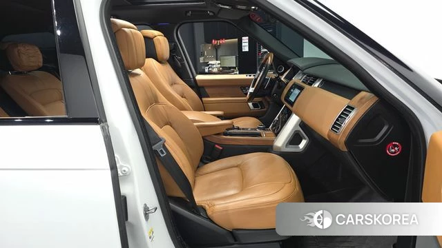 Land Rover Range Rover 4th Generation 2022 Белый из Кореи, фото 2