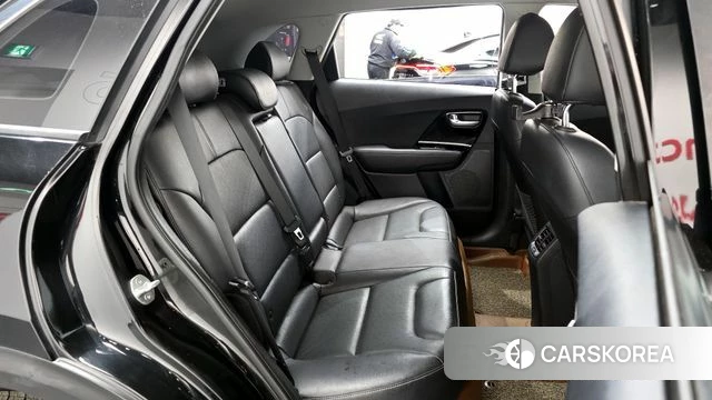 Kia Niro 2018 Черный из Кореи, фото 2