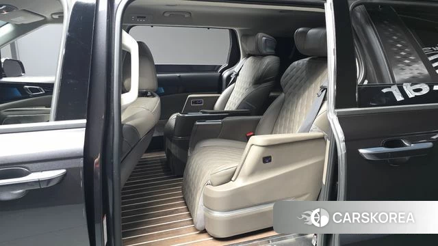 Kia The New Carnival 4th Generation 2024 Серый из Кореи, фото 2