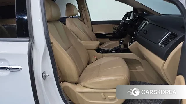 Kia The New Carnival 2019 Белый из Кореи, фото 2