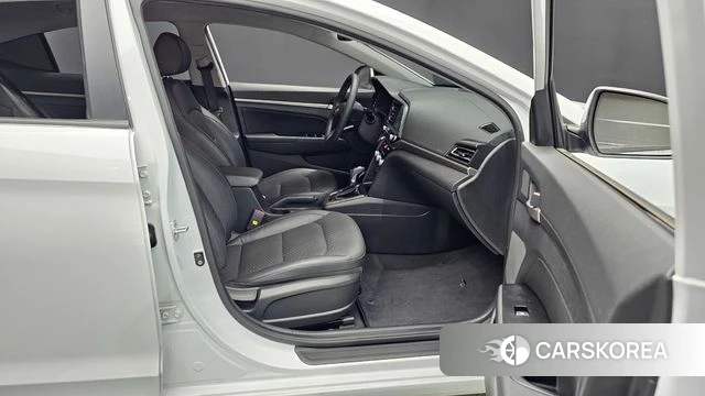 Hyundai The New Avante AD 2019 Белый из Кореи, фото 2