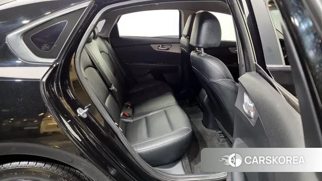 Kia The New K3 2nd generation 2022 Черный из Кореи, фото 2