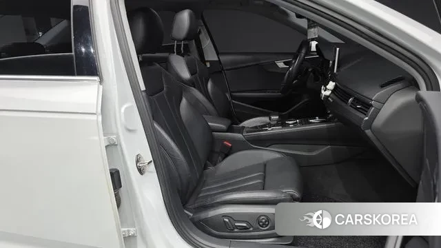 Audi A4 (B9) 2018 Белый из Кореи, фото 2