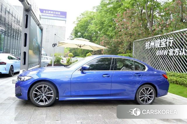BMW 3 series 2024 Синий из Китая, фото 2