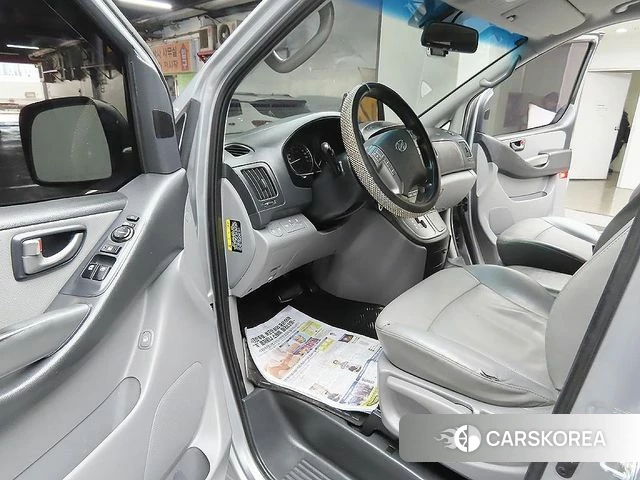 Hyundai The New Grand Starex 2018 Серебристо-серый из Кореи, фото 2