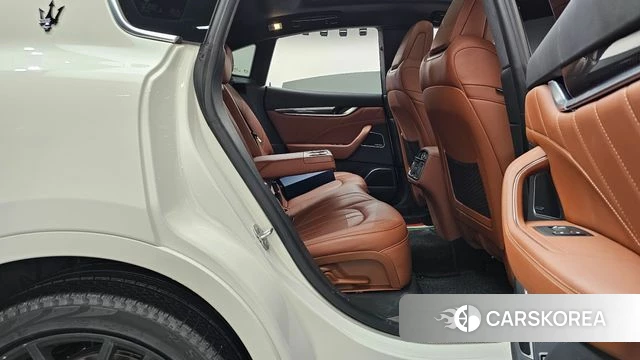 Maserati Levante 2022 Белый из Кореи, фото 2