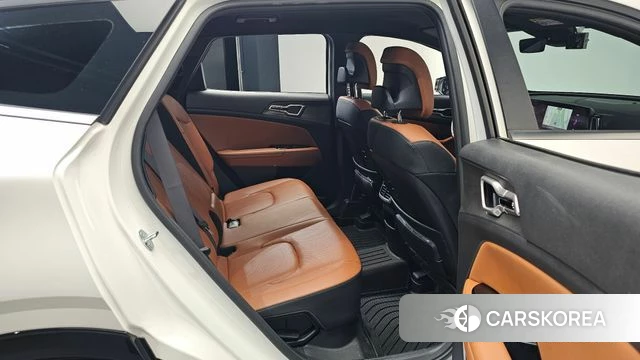 Kia Sportage 5th Generation Hybrid 2023 Белый из Кореи, фото 2