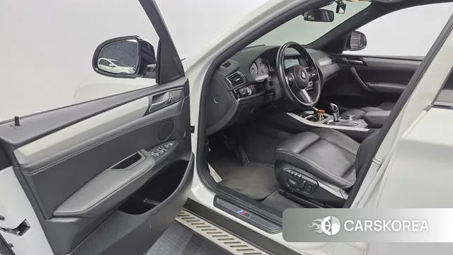 BMW X4 (F26) 2018 Белый из Кореи, фото 2