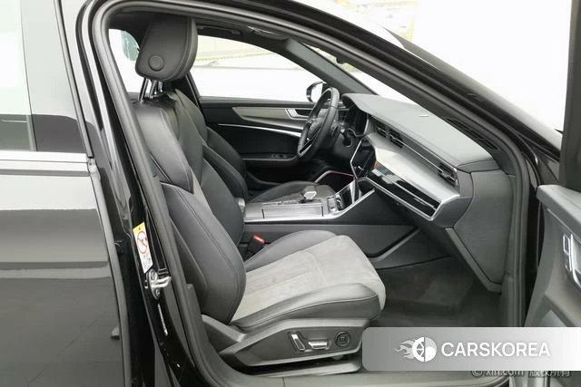 Audi A6L 2023 Черный из Китая, фото 2