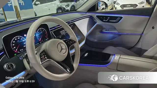 Mercedes-Benz E-Class W214 2025 Черный из Кореи, фото 2