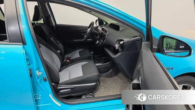 Toyota Prius C 2019 Синий из Кореи, фото 2